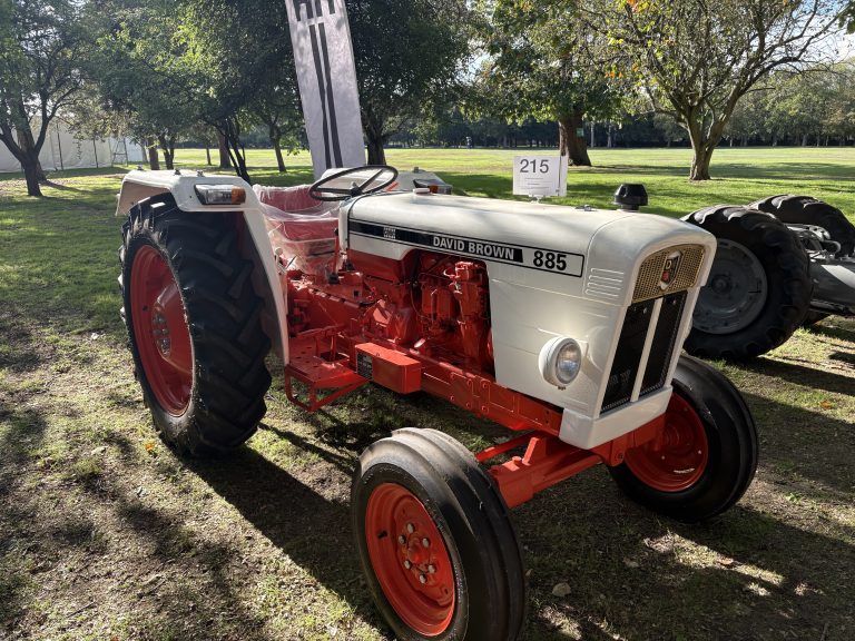 David Brown 885 Tractor